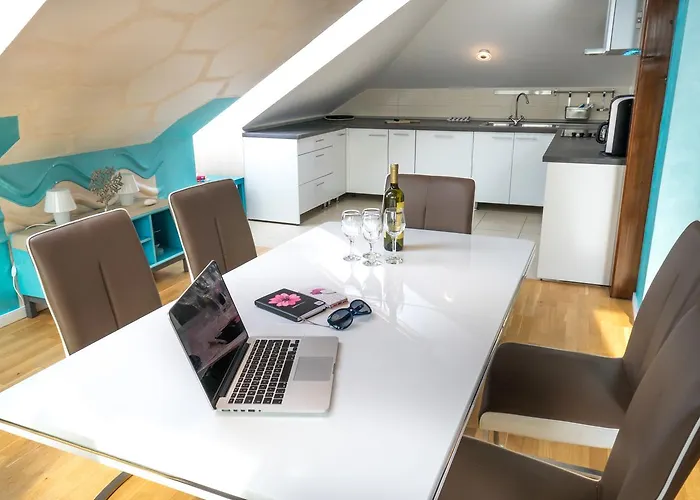 Luxury 3-bedroom Zen Bol